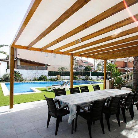 Villa Gladiols Cambrils Bagian luar foto