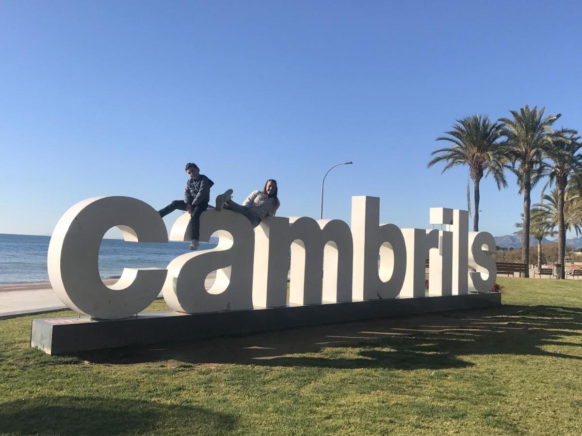 Villa Gladiols Cambrils Bagian luar foto