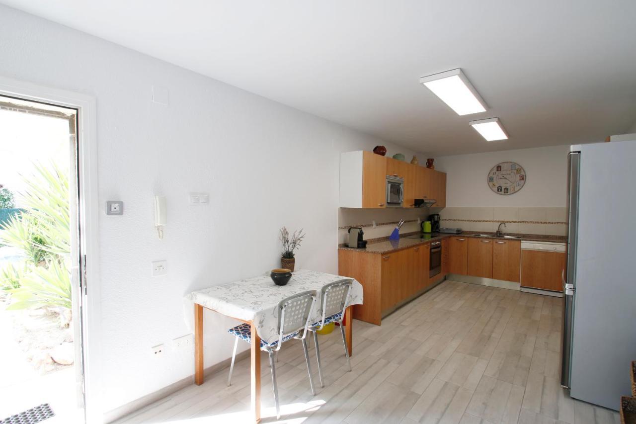 Villa Gladiols Cambrils Bagian luar foto