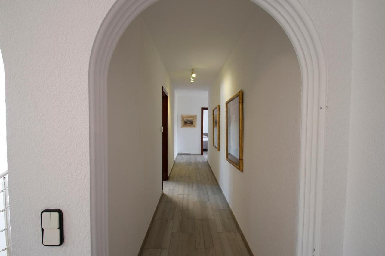Villa Gladiols Cambrils Bagian luar foto