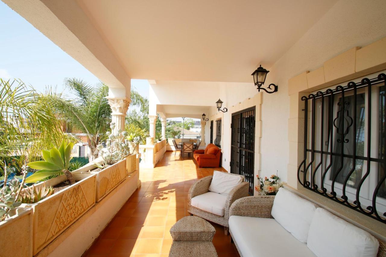 Villa Gladiols Cambrils Bagian luar foto