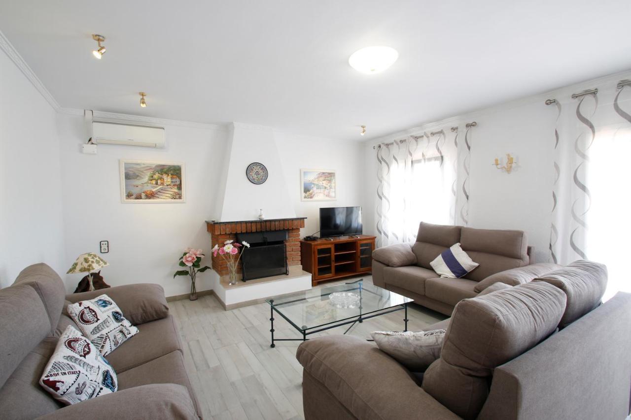 Villa Gladiols Cambrils Bagian luar foto