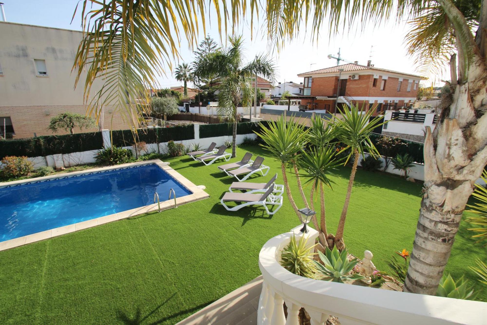 Villa Gladiols Cambrils Bagian luar foto